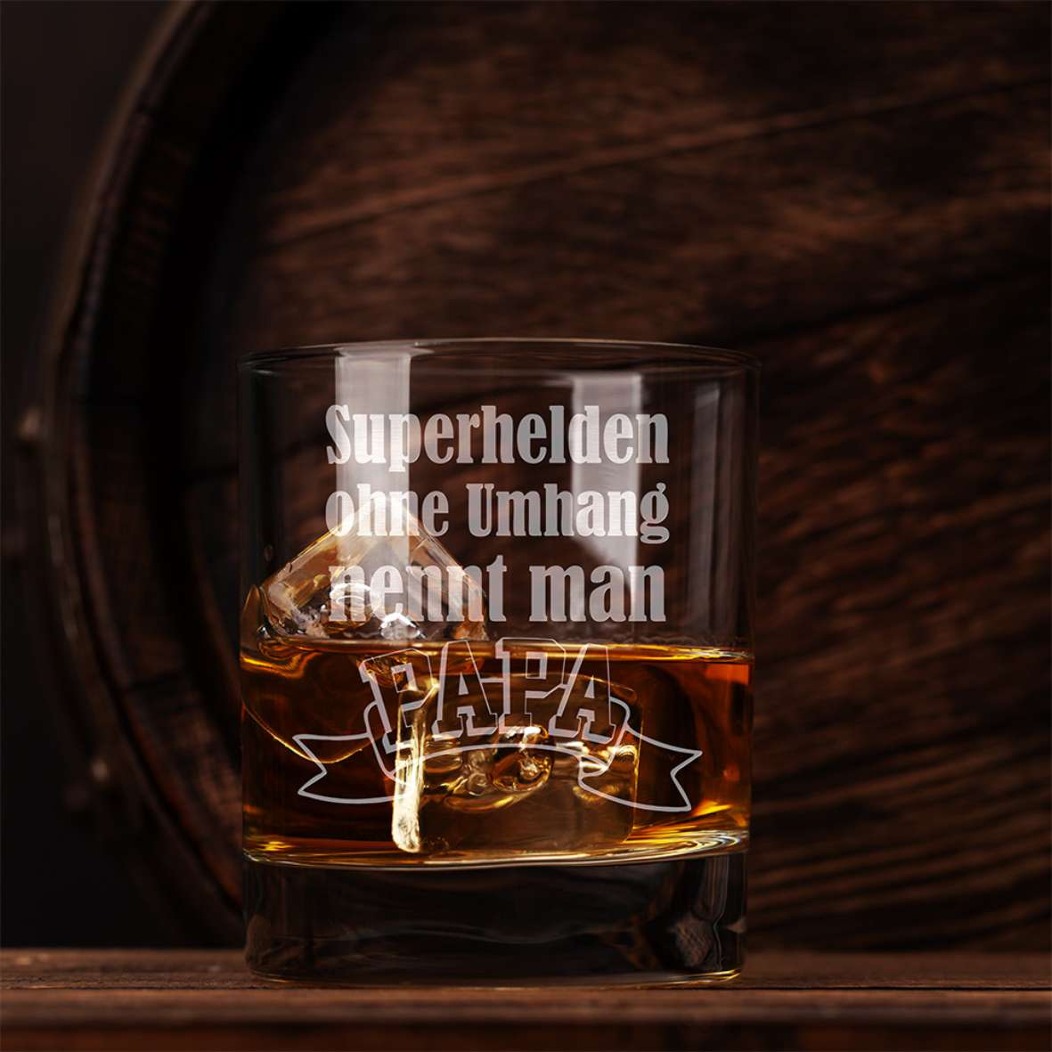 Personalisiertes Whiskey Glas "Superhelden ohne Umhang nennt man PAPA" - FOTOFOL
