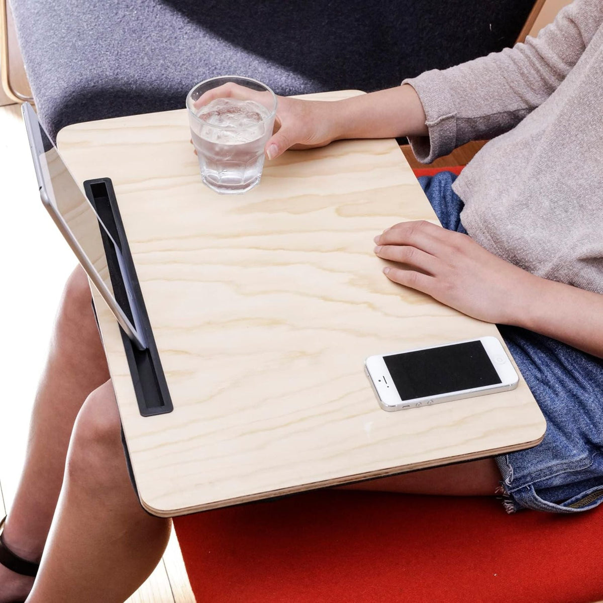 Kikkerland Extragroßer Tablethalter