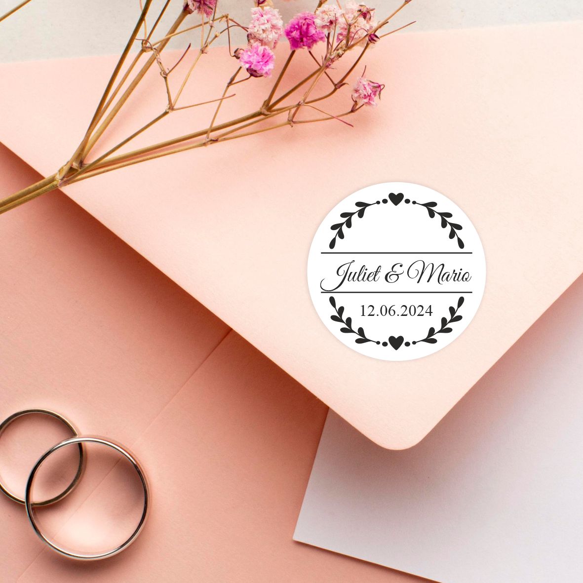 Hochzeit Aufkleber - 24 Stück Personalisierte Aufkleber mit Wunschnamen und Datum - Herz - FOTOFOL