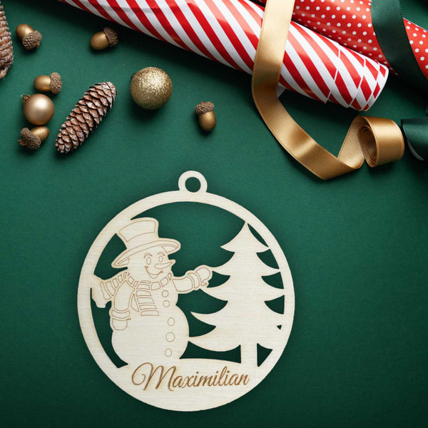 Personalisierte Weihnachtskugeln aus Holz | Christbaumkugeln mit Namen - Schneemann