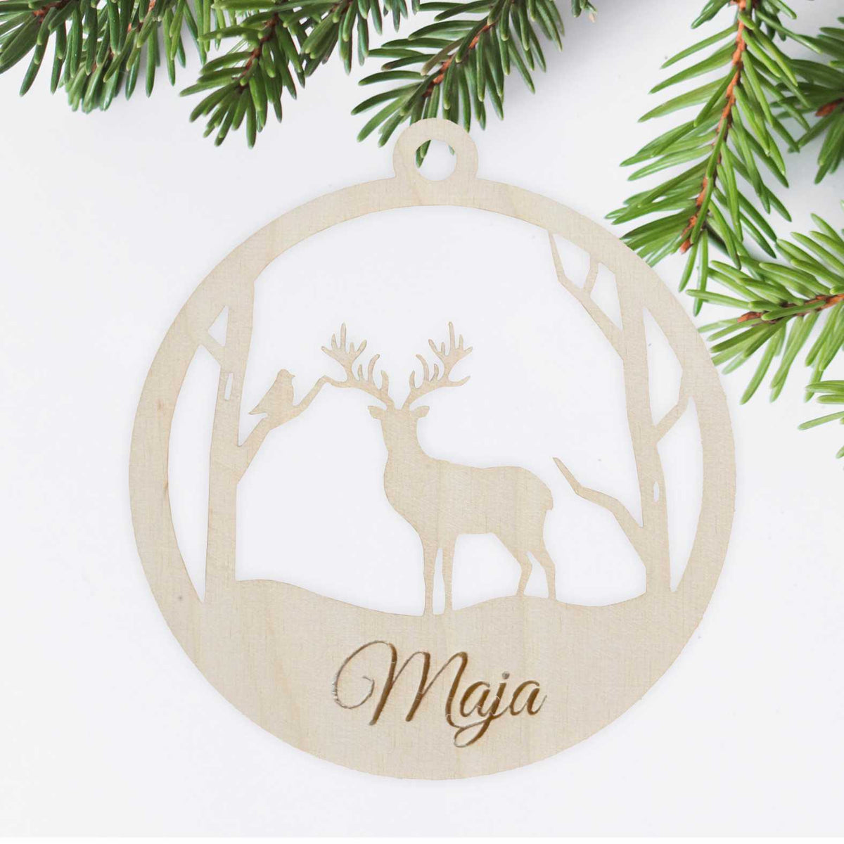 FOTOFOL Personalisierte Weihnachtskugeln aus Holz | Christbaumkugeln mit Namen | Schmücken Sie Ihren Baum oder Tisch mit bezaubernden Weihnachtskugeln aus Holz | Gestalte deine personalisierten Weihnachtskugeln ganz einfach selbst und schaffe so eine bleibende Erinnerung.